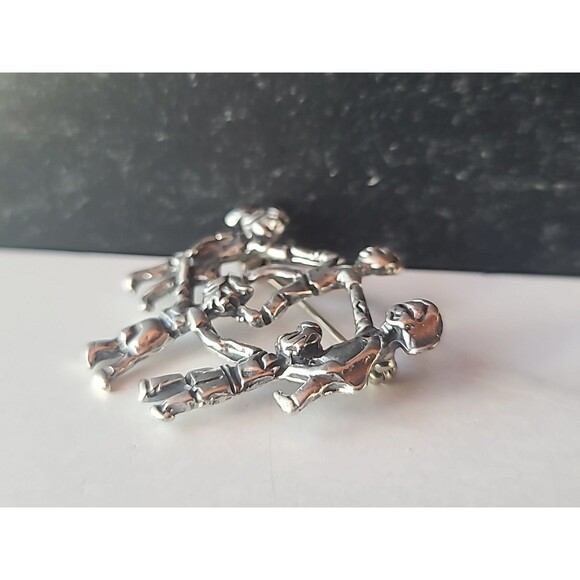 925 Sterling Silver Children Holding Hands Brooch Vintage - Picture 3 of 10
